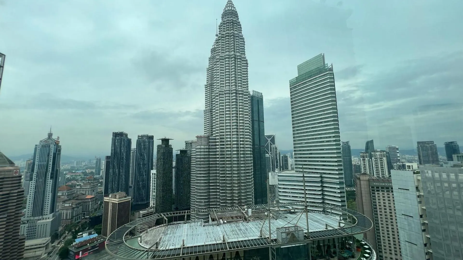 Sky Suites Charming 3Br Suite Klcc View Kuala Lumpur